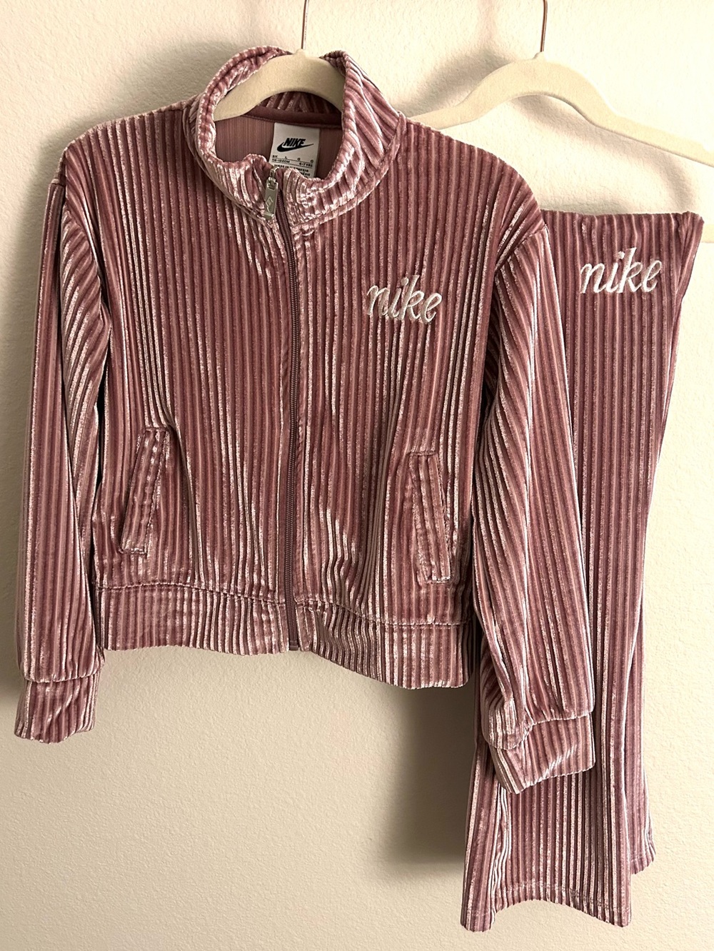 NIKE Girls Pink Velvet Ribbed Track Suit Size 6x